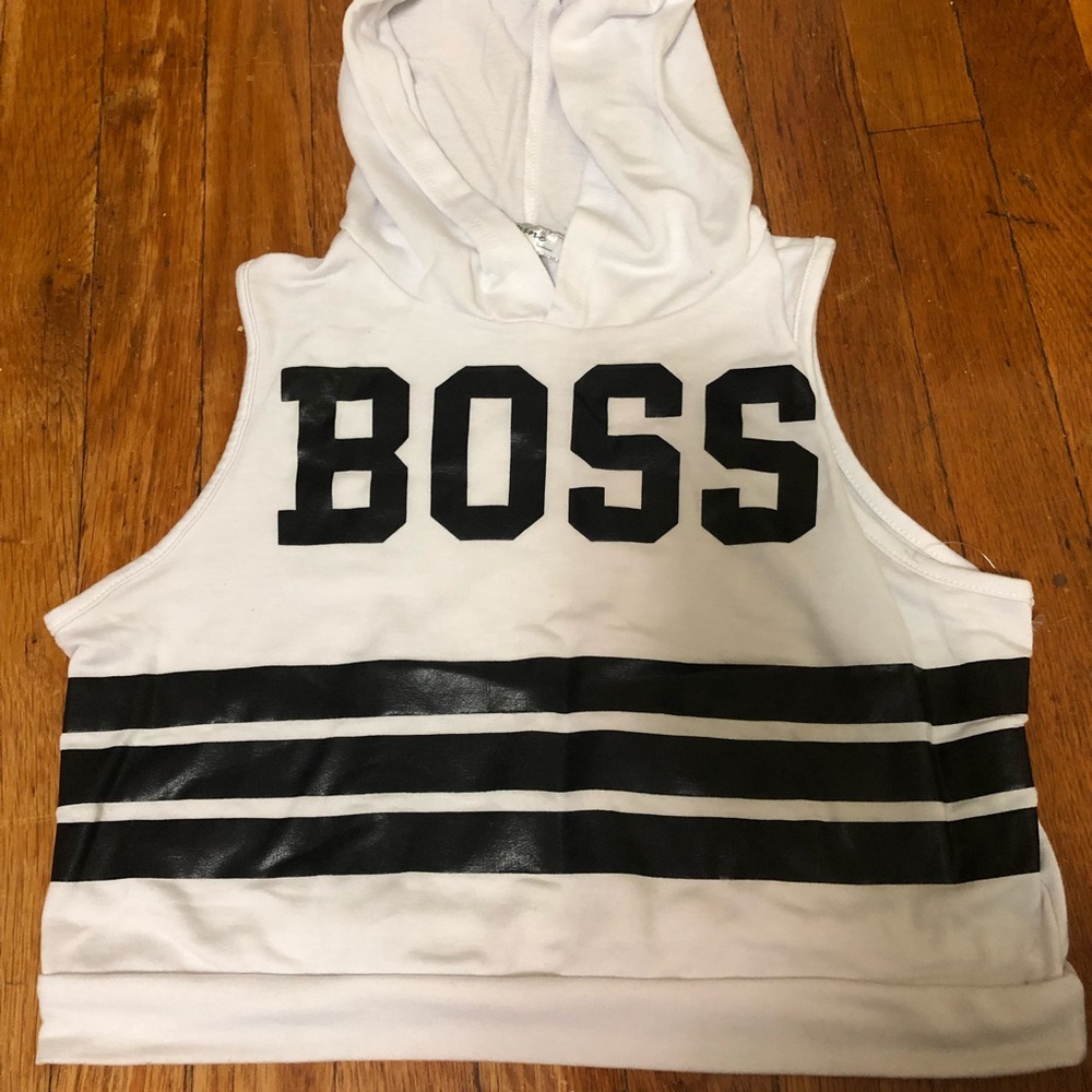 Sleeveless cropped sweater